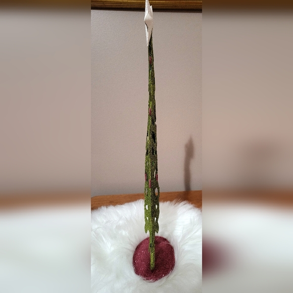 Grinch Like Whimsical Metal Christmas Tree - Picture 3 of 3